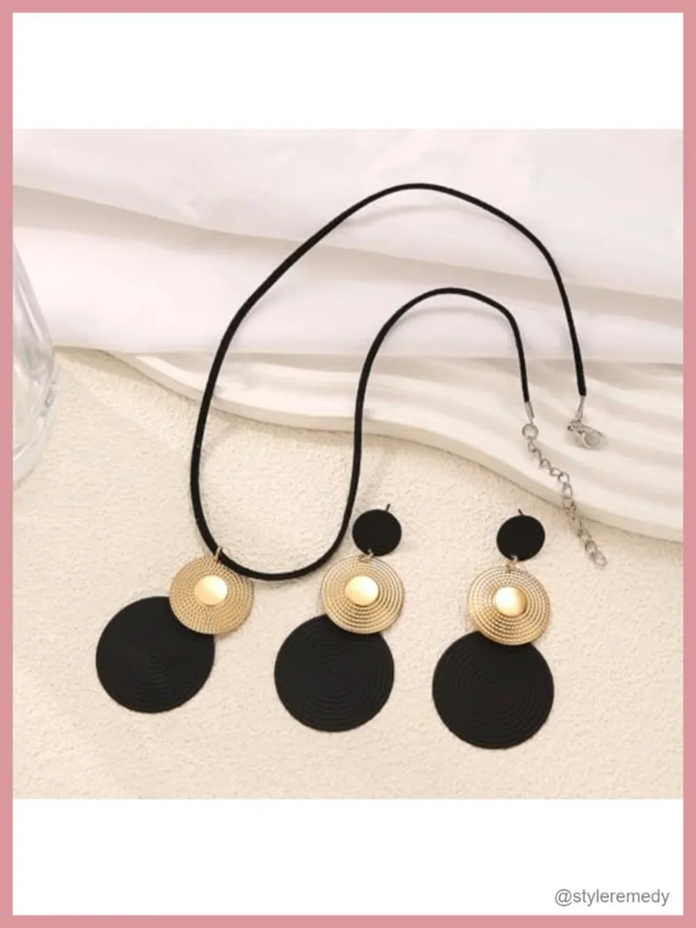 Gold Ethnic Style Round Geometric Dangle Earrings & Necklace Jewelry Set